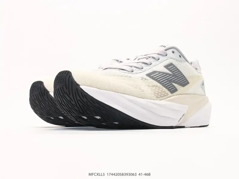 New Balance Chaussures de running Respirant Antidérapant Résistant MFCXLL5 #17442058393063